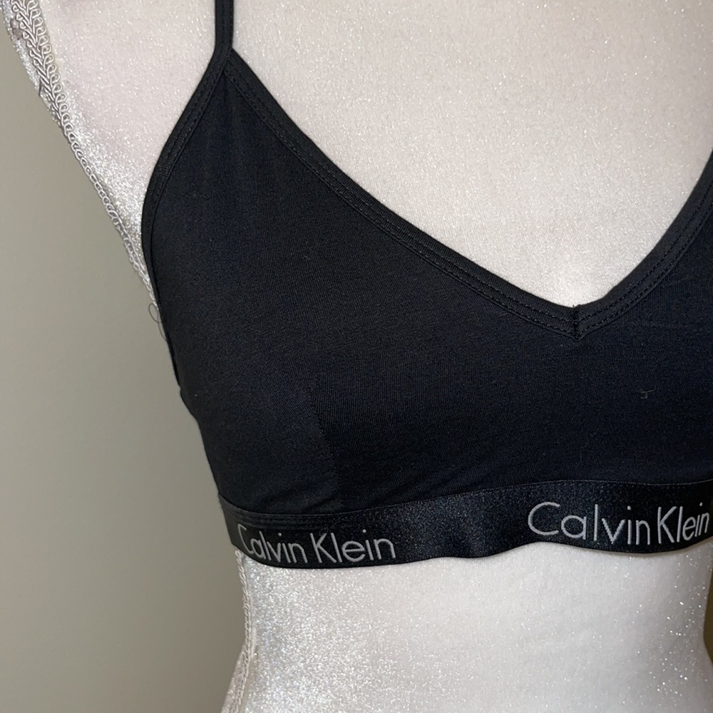 Calvin Klein bralette - Picture 2 of 3